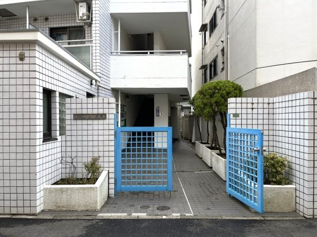 トップ本郷のエントランス|エントランス