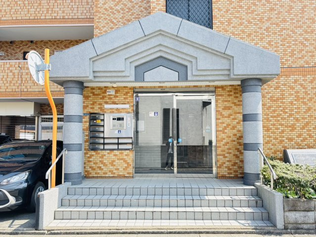 筑紫野市原田６丁目の賃貸マンションのエントランス|別号数タイプ