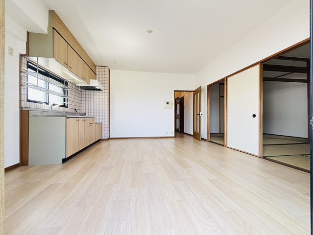 筑紫野市原田６丁目の賃貸マンションの居間・リビング|別号数タイプ