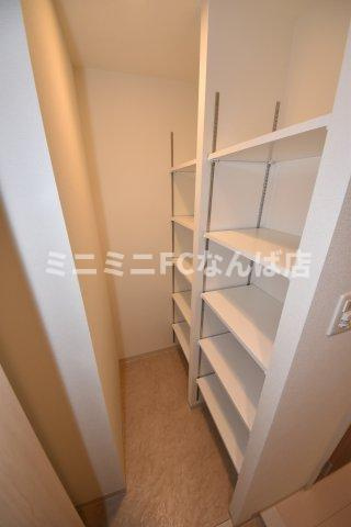 ショウエイ靭の玄関