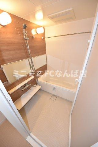 ショウエイ靭の浴室