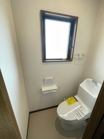 林３丁目倉庫事務所付戸建のトイレ