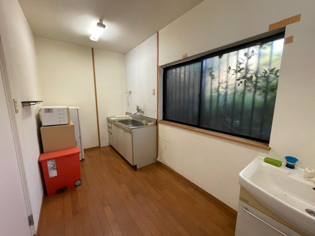 林３丁目倉庫事務所付戸建の内装