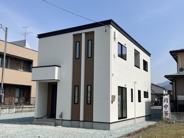 天童市老野森3丁目25-23　C棟