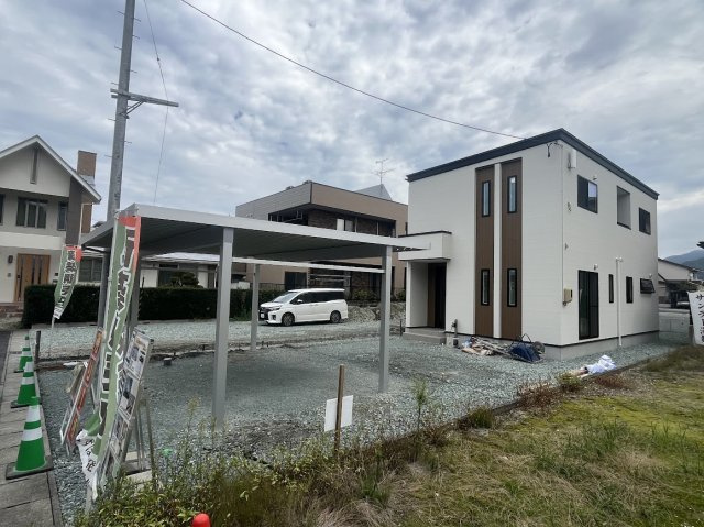 天童市老野森3丁目25-23　C棟
