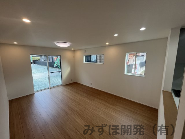 天童市老野森3丁目25-23　C棟の居間・リビング