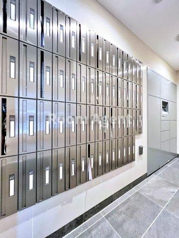 プレサンス上前津フィットのエントランス