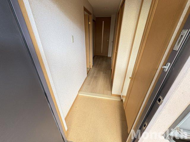 ウィステリアの玄関