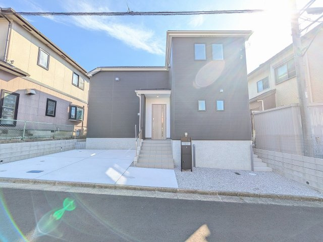 八王子市　西寺方町　新築一戸建て　２４ー１期の駐車場|～並列2台駐車可能カースペース～