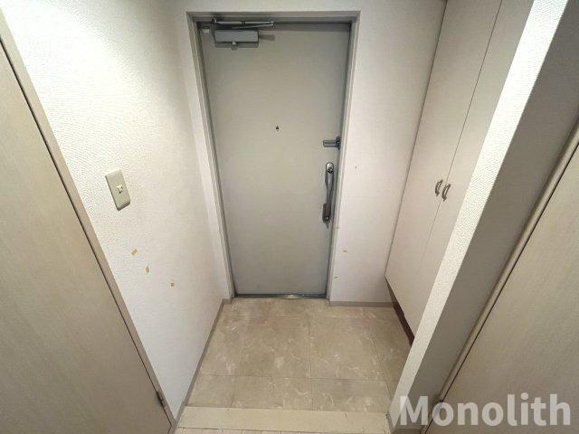 エバーヒルズN棟の玄関