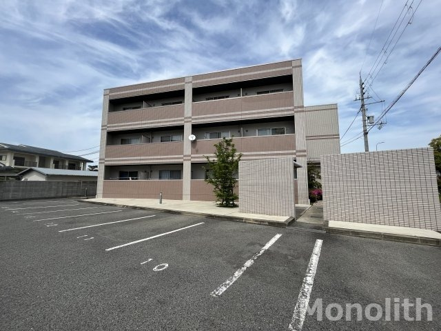 エバーヒルズN棟のエントランス