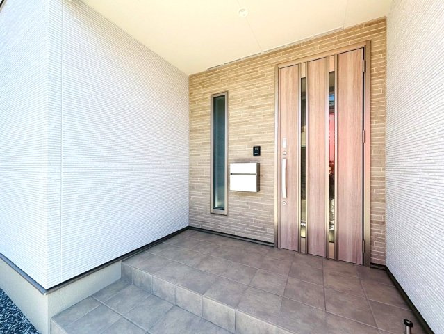 ダイマルタウン　羽島市竹鼻町飯柄第４　全５区画分譲の玄関|玄関ドアの鍵はディンプルキーと内側はサムターンキーになっており防犯性の高い仕様になっています。