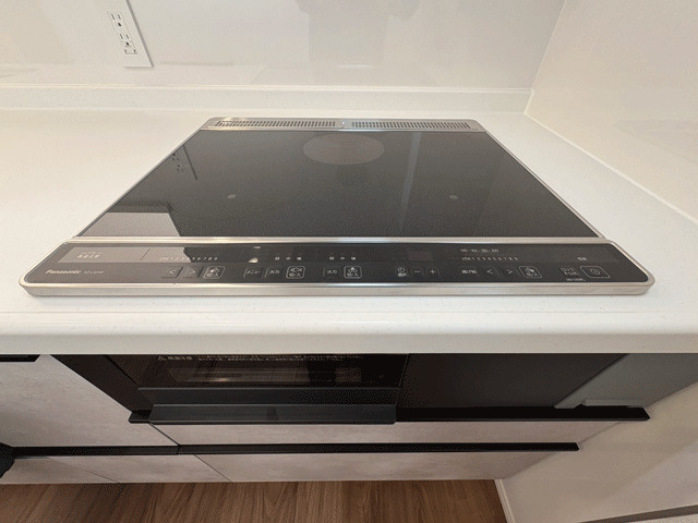 仙台市泉区鶴が丘2丁目　ゆとりと吹抜のある家♪のキッチン