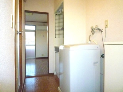 【内装】 | コーポ　グリーンタウン | 室内