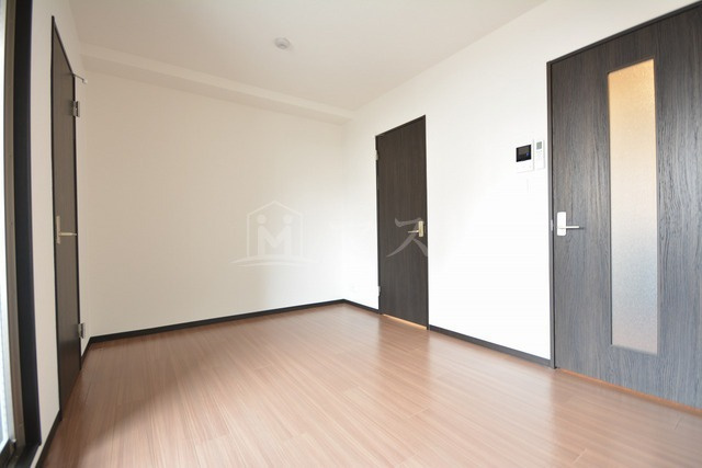 みおつくし岸里の居間・リビング|※同マンション別間取り参考写真