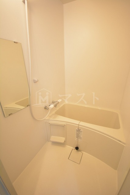 みおつくし岸里の浴室|※同マンション別間取り参考写真