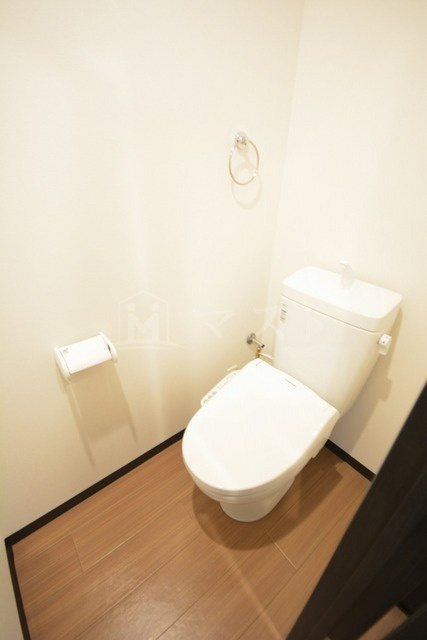 みおつくし岸里のトイレ|※同マンション別間取り参考写真