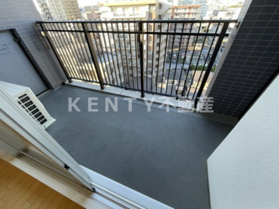 【バルコニー】 | イプセ多摩川緑地 | バルコニーからの眺めを楽しみながら食事をしませんか