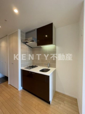 【キッチン】 | イプセ多摩川緑地 | コンパクトなキッチンで掃除もラクラク