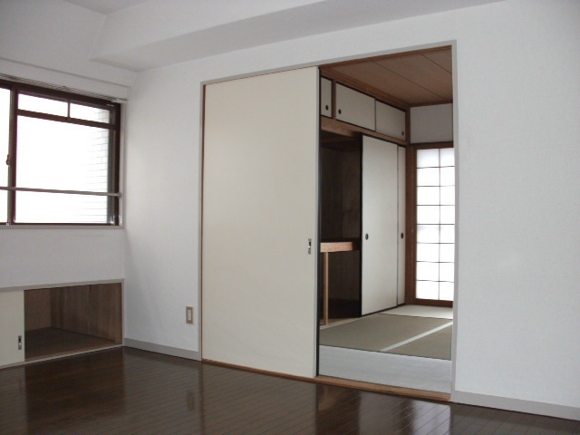 ヒルトンブルーの居間・リビング