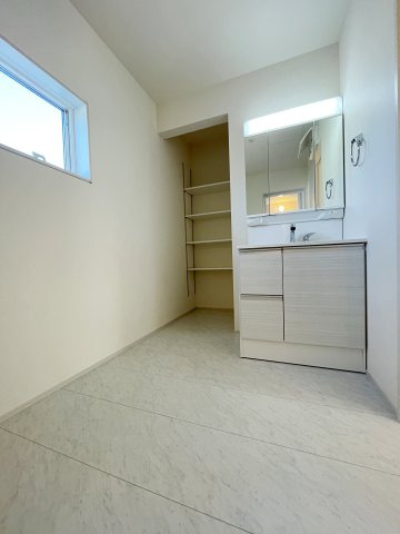 新築戸建・新築建売　いわき市平祢宜町【住宅性能評価W取得】平三小・平二中の独立洗面台