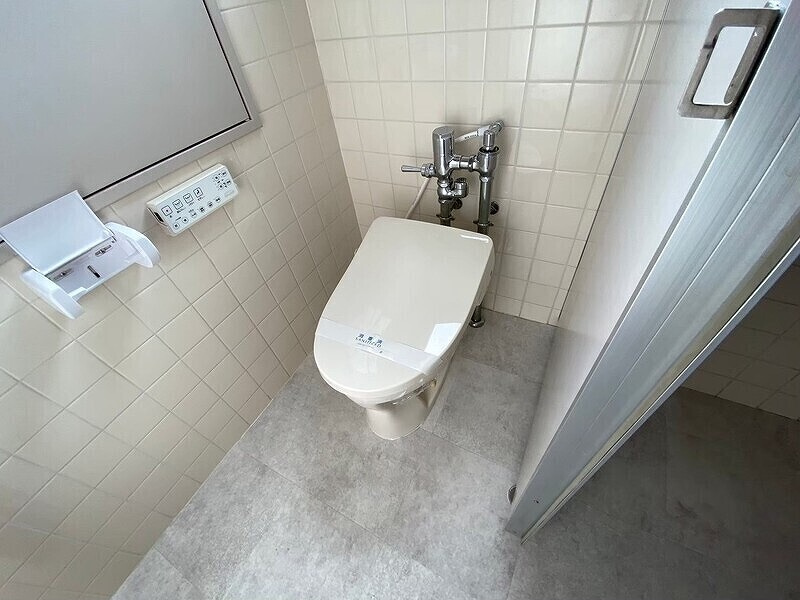 大阪市西区北堀江１丁目の店舗事務所のトイレ