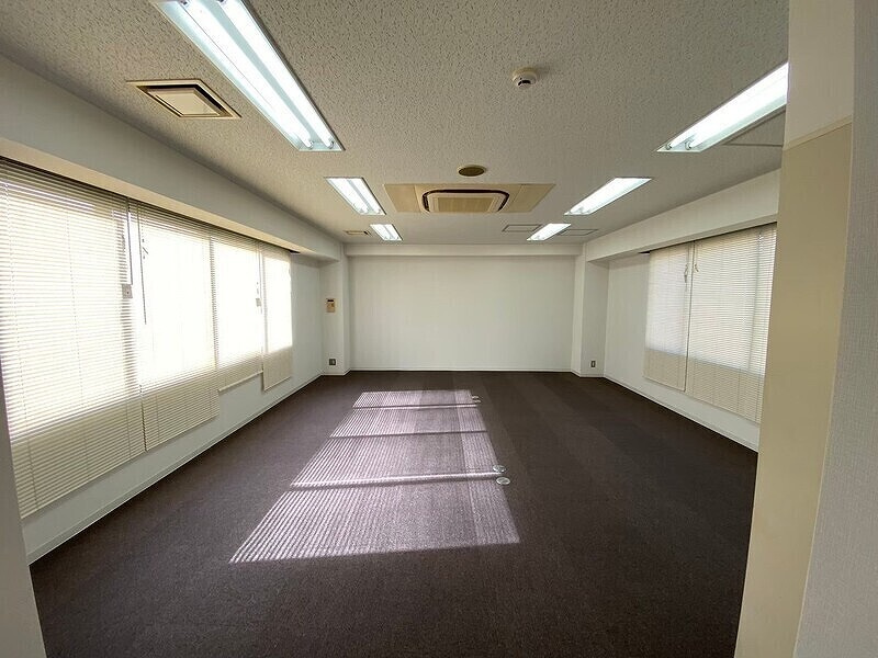 大阪市西区北堀江１丁目の店舗事務所の内装