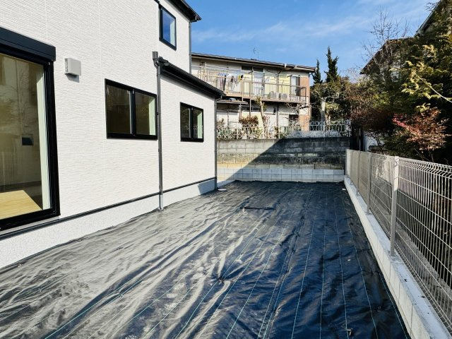 八王子市　西寺方町　新築一戸建て　２４ー３期の庭|～ガーデニングなども楽しめる庭付き～