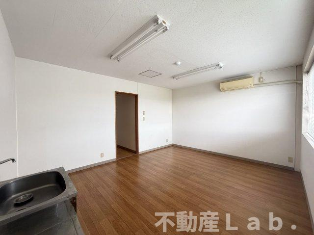  松久ビルの内装