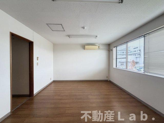  松久ビルの内装