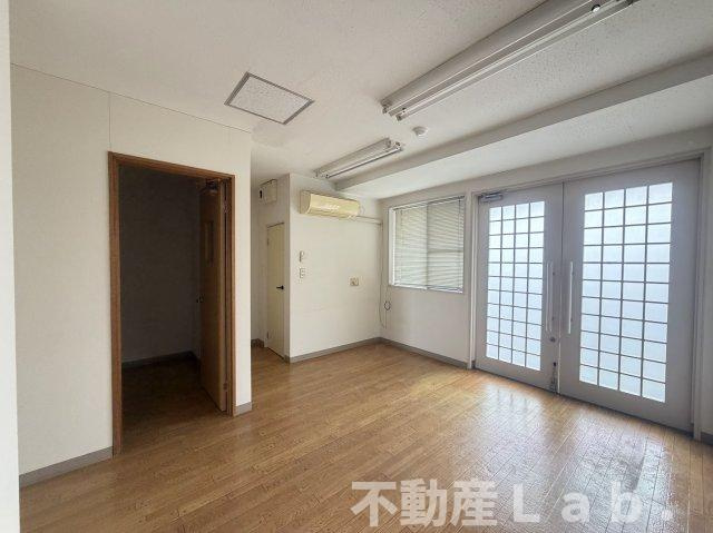  松久ビルの内装