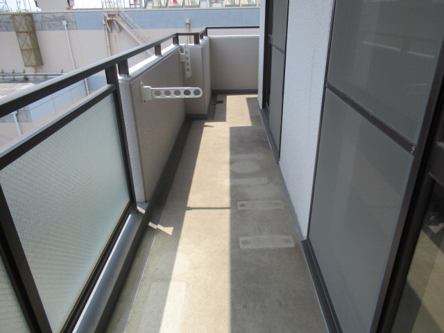 コモンパレス清水が丘のバルコニー