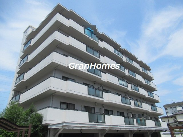 コモンパレス清水が丘の外観