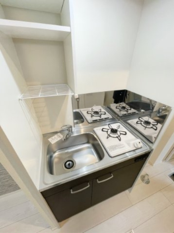 Ｖｉｌｌａ　Ａｉｌｅｓ　平和台のキッチン|同物件別部屋参考写真