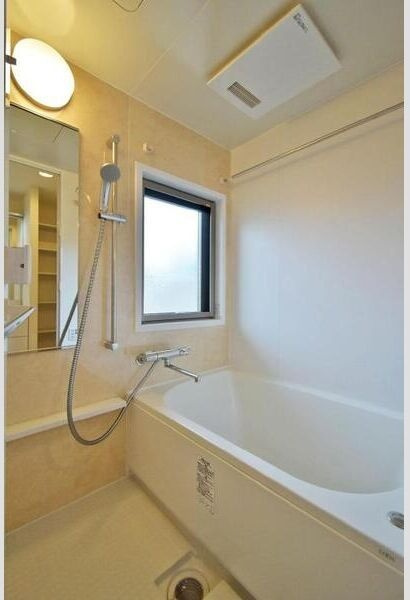 エスペランサ葵の浴室