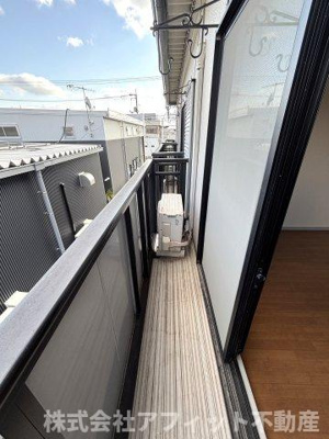 【バルコニー】 | サンライフかもまえ | 東向き