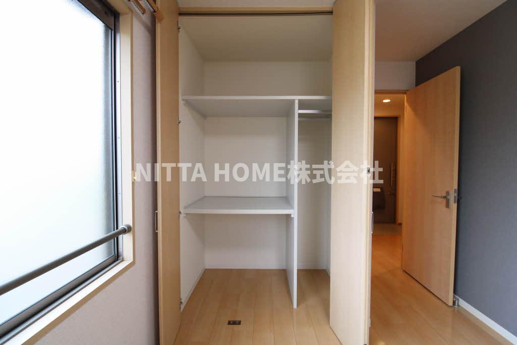 オレンジアイビー・柏原の設備|仕切り付きで整理整頓しやすいですね！