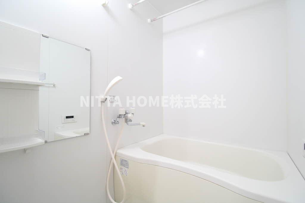 オレンジアイビー・柏原の浴室|お風呂には追炊き機能が付いています○