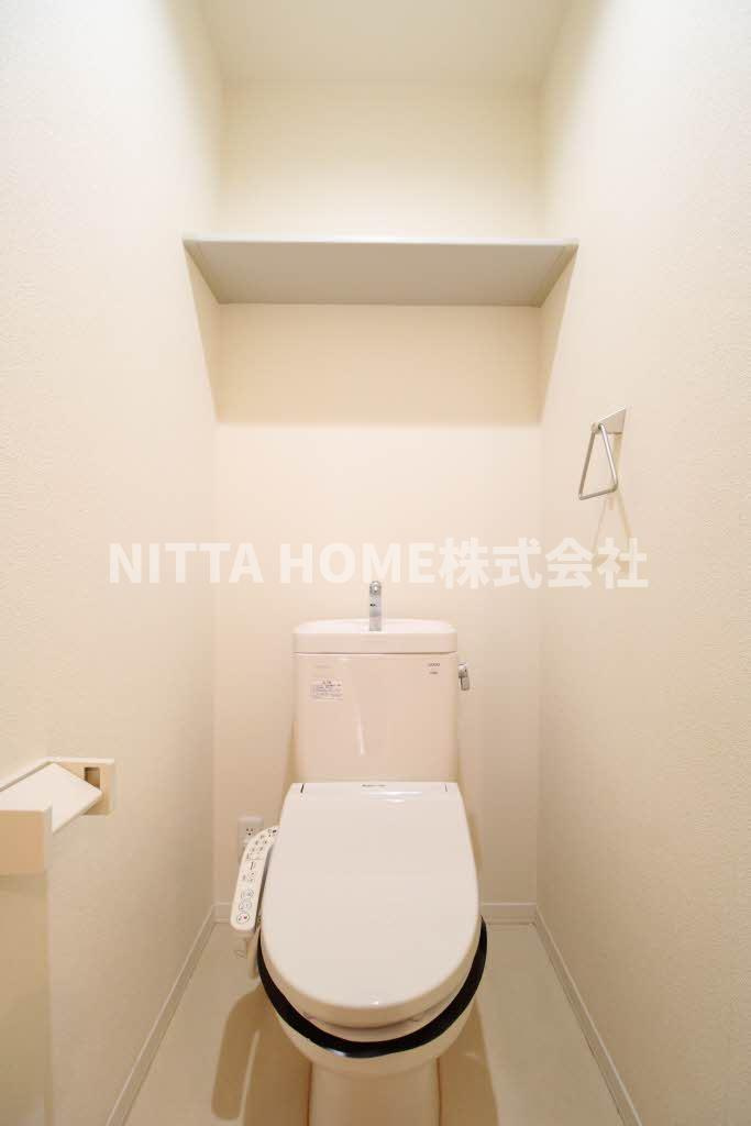 オレンジアイビー・柏原のトイレ|ウォシュレット付きのトイレです◆