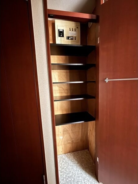 ラ・ヴィアンパレスⅡの収納