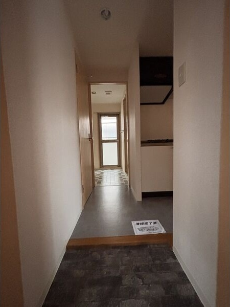 ラ・ヴィアンパレスⅡの玄関