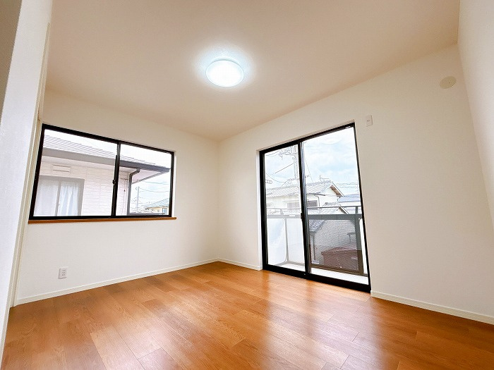 岡山市東区富士見町1丁目 中古住宅の洋室|◆2階南東側洋室6.5帖の様子です。