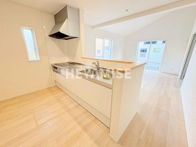 大村市沖田町の新築一戸建のキッチン