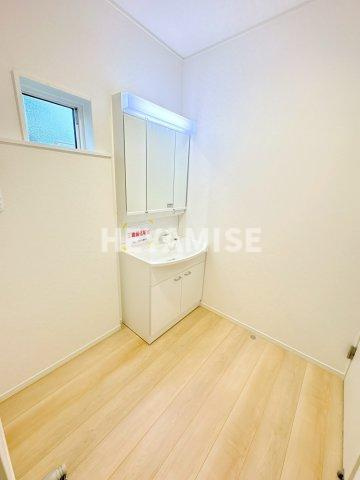 大村市沖田町の新築一戸建の洗面所