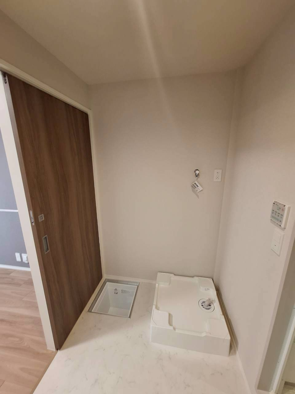 グランレガロ新高円寺の洗面所