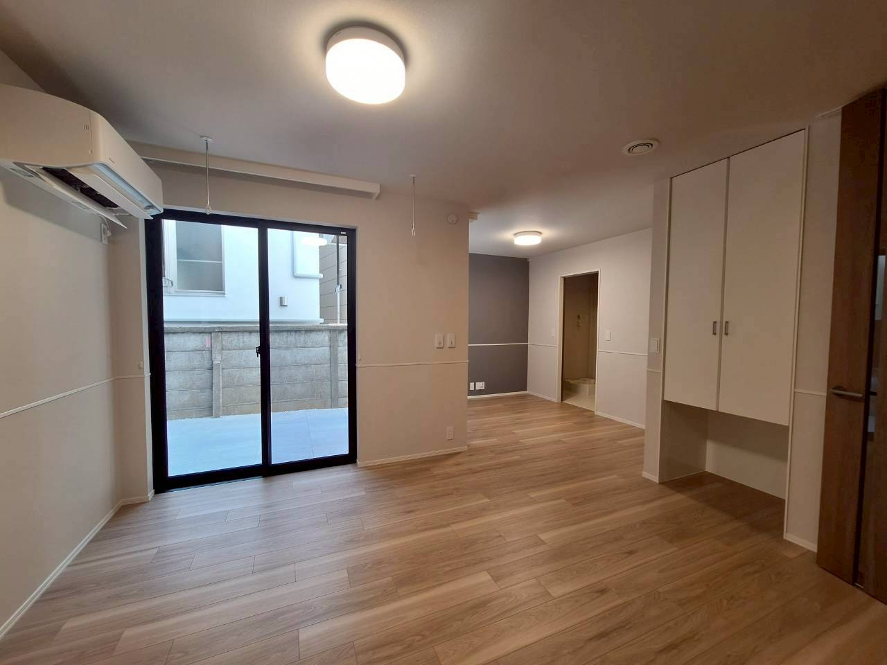 グランレガロ新高円寺の居間・リビング