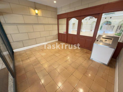 【エントランス】 | リバーカントリーガーデン京橋