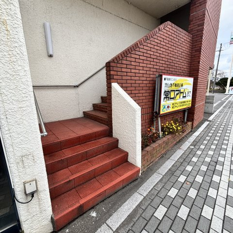 サンハイツのエントランス