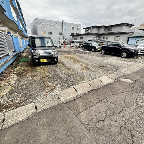 サンハイツの駐車場