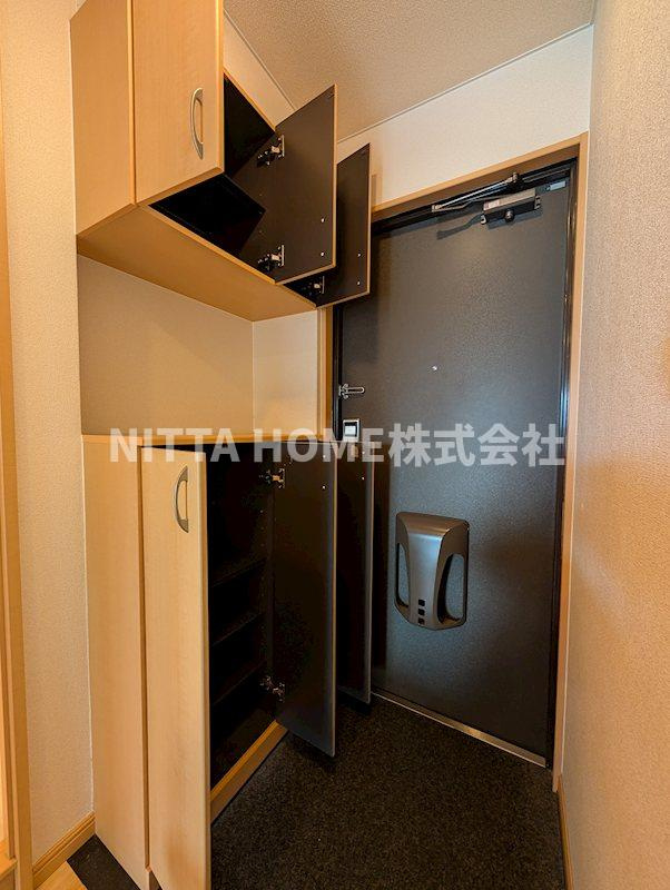 福知山市字篠尾の賃貸マンションの玄関|シューズボックス付き◎